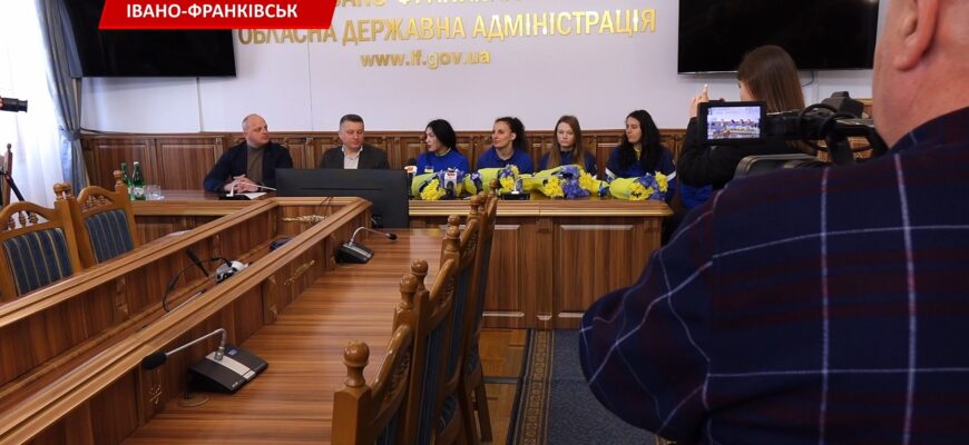 Спортивна ходьба, самбо та таеквондо: прикарпатські спортсмени здобули нагороди. Відео