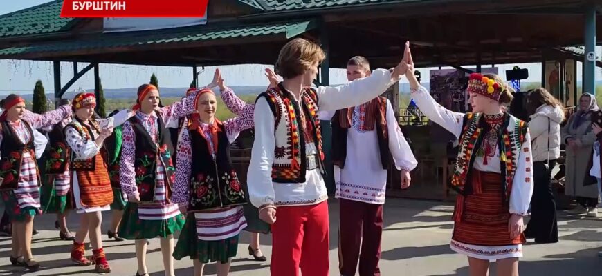 У Бурштинській ТГ відбувся обласний форум «Великодня дзвіниця». Відео