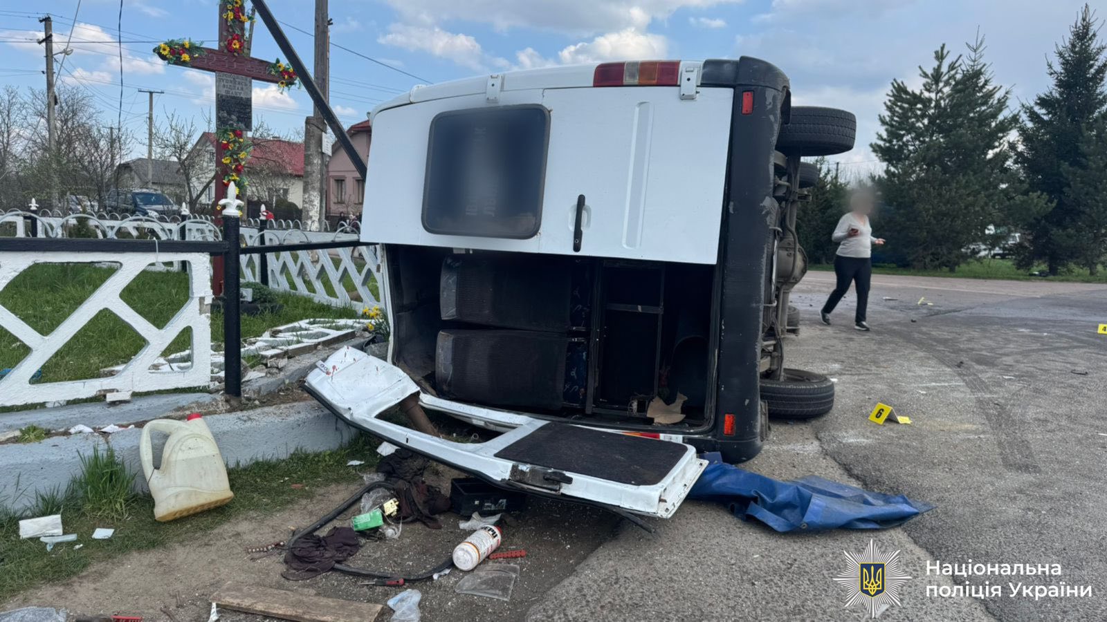 vnrvg - Смертельна аварія в Долинській громаді - один загиблий, 14 травмованих - rai.ua