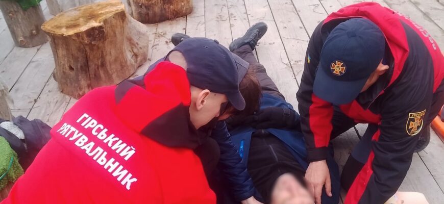 Турист травмувався під час підйому на гору Маковиця