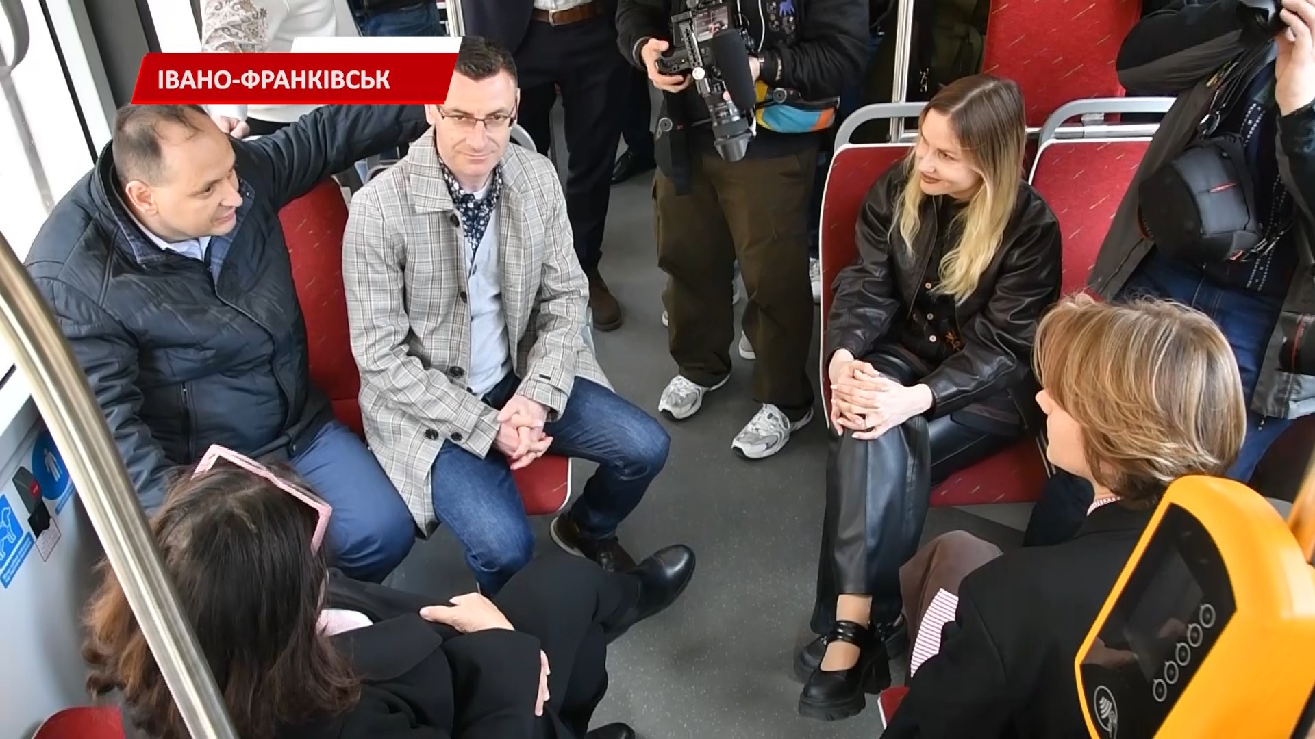 yrlpy - Міжнародні партнери протестували дуобуси на новому маршруті. Відео - rai.ua