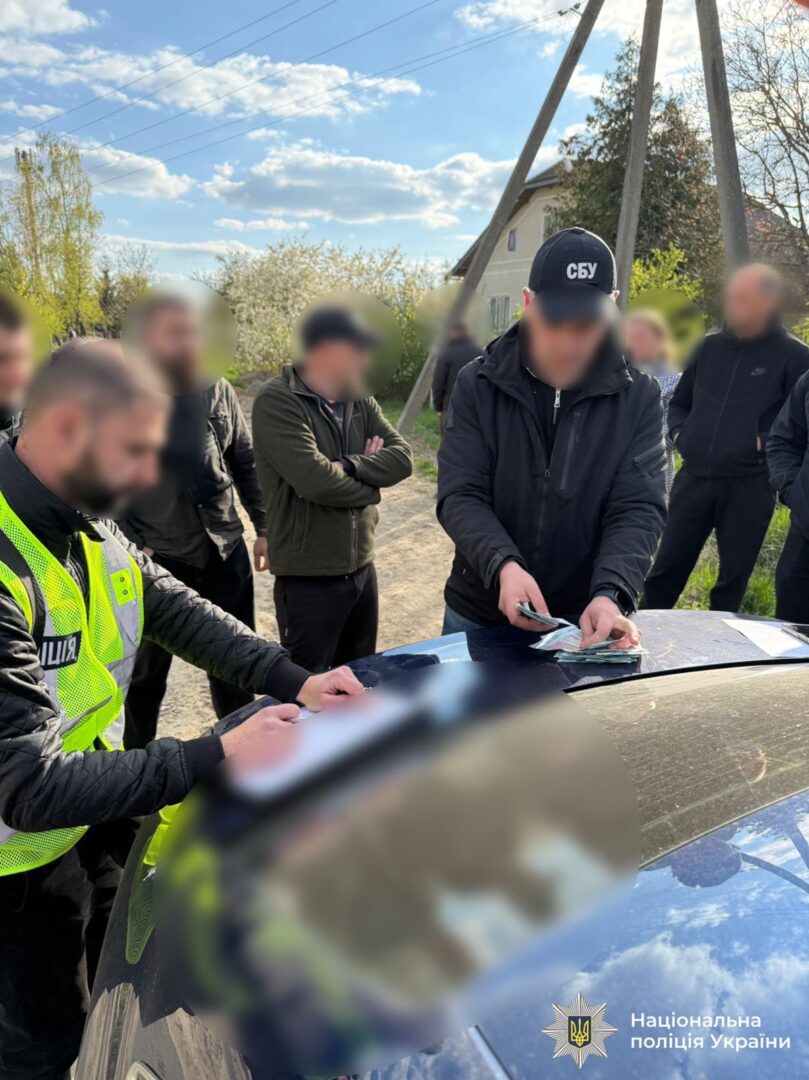 amrlsal - 70 тисяч за «вплив» на податківців: затримано заступника керівника одного з ЦНАПів - rai.ua