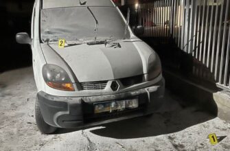 Підпалив автомобіль у дворі багатоповерхівки: фігуранта затримано
