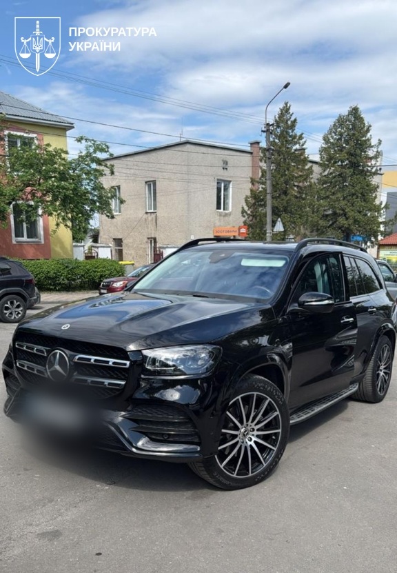 i4kfam - Суд взяв під варту п’ятьох підозрюваних у справі про прикриття «порноофісів» - rai.ua