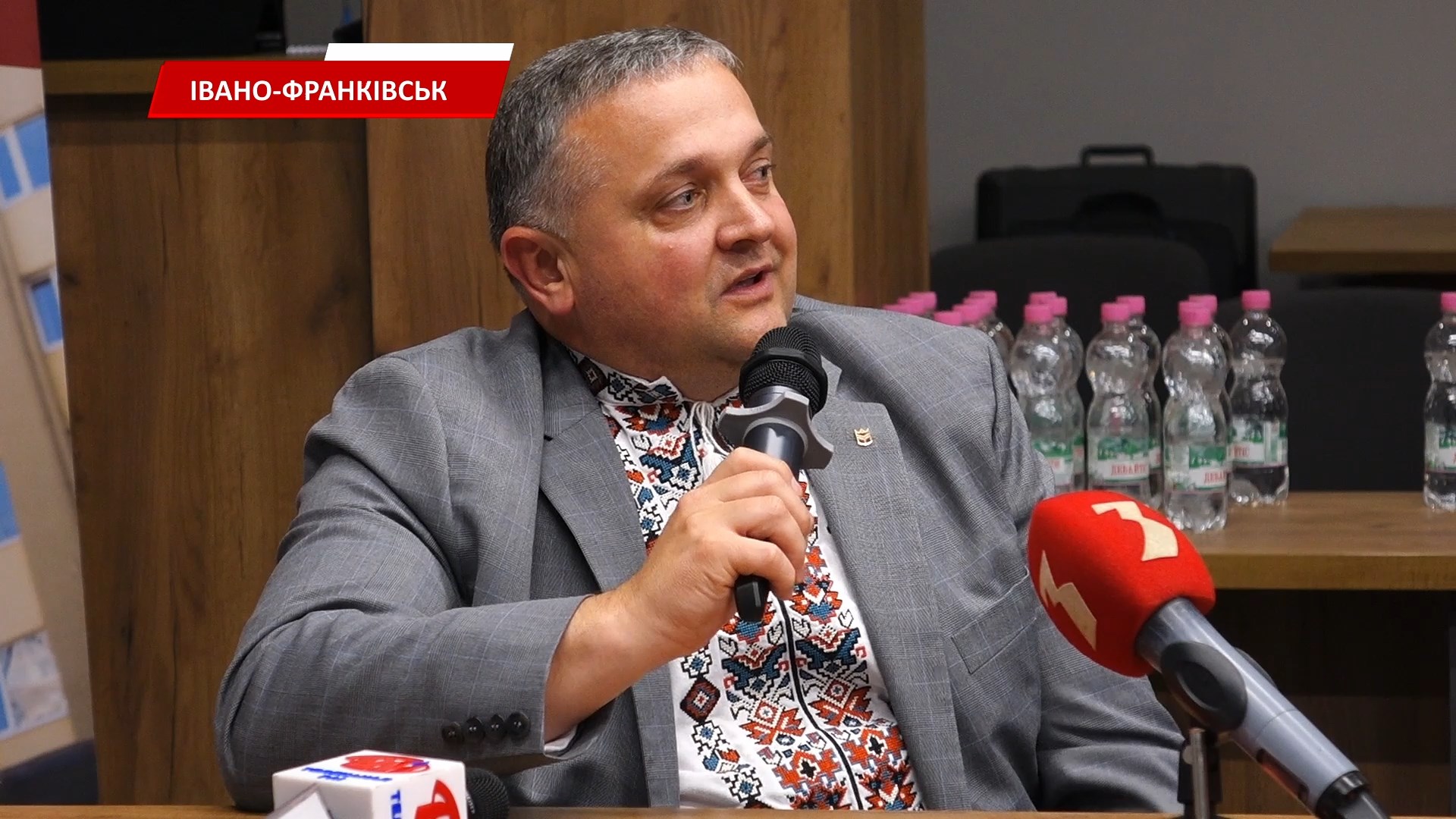 ichgi - Університет Короля Данила організовував науковий міжнародний круглий стіл. Відео - rai.ua