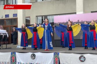У Дубівцях розгорнулося колоритне святкування Всесвітнього дня вишиванки. Відео 