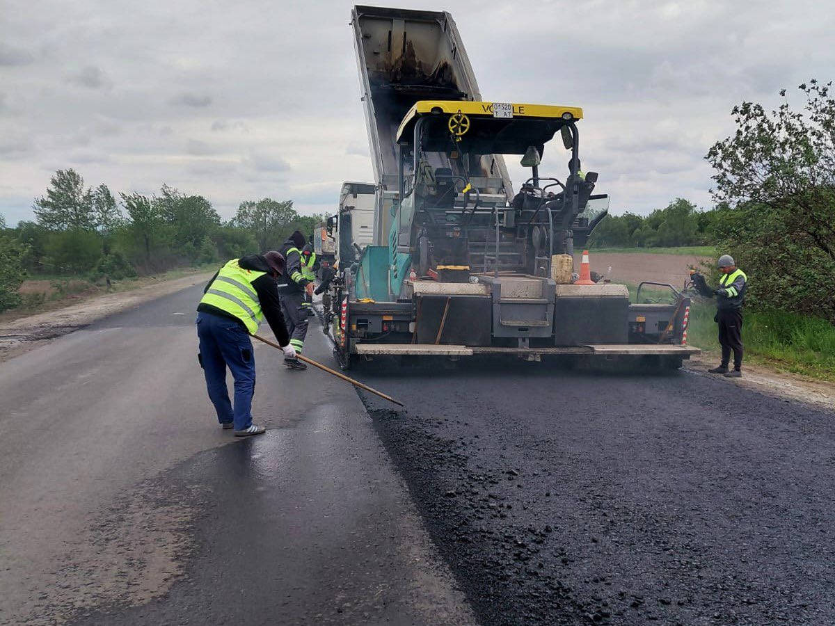 vsechl - На Прикарпатті відновлено понад 258 тисяч м² дорожнього покриття - rai.ua