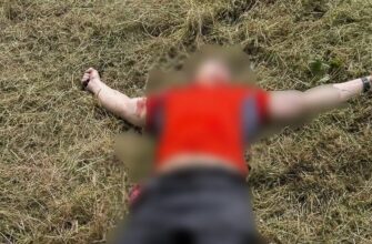 Озброєний напад на поліцейських у Запоріжжі: нападник помер