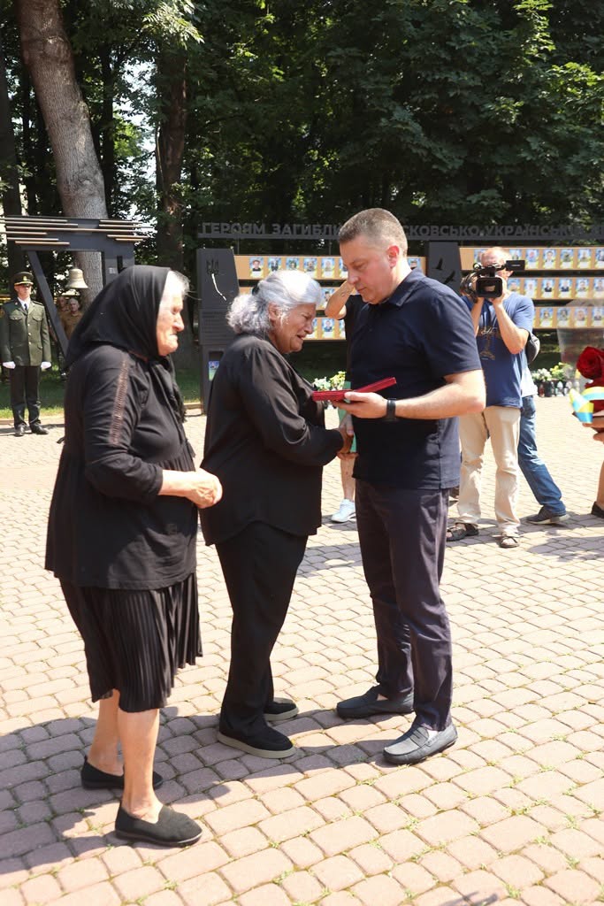 rdshdzhshchzh - На Прикарпатті відбувся «Дзвін пам’яті» - rai.ua