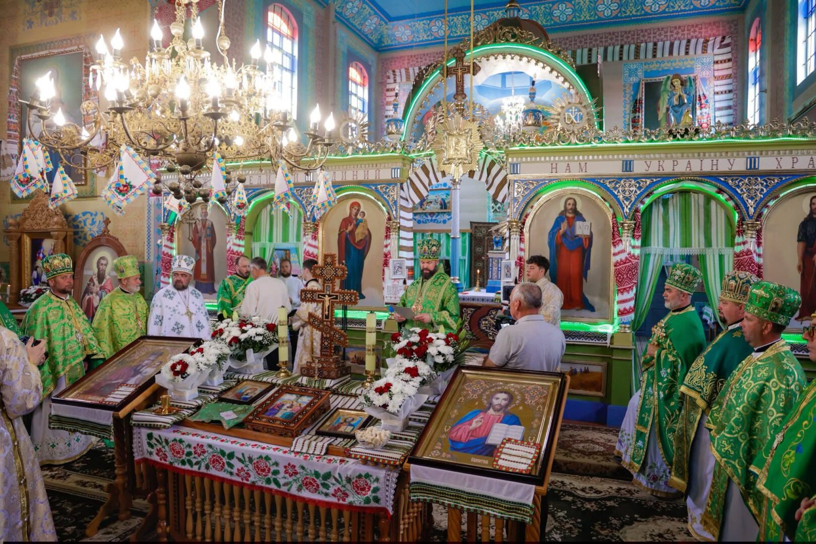 rshdram - 100-річчя храму Святої Трійці відзначили в Яворові - rai.ua