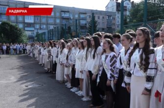 У Надвірнянській громаді для сотень школярів пролунали останні дзвоники. Відео
