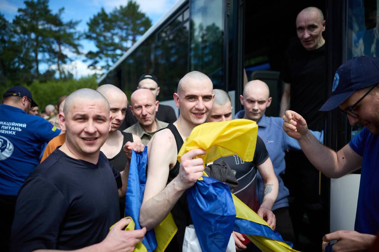 rtzhshchlbzh - З російського полону повернулися 160 українських військових - rai.ua