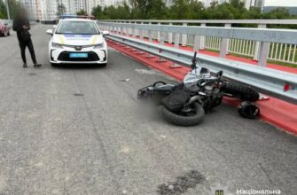 На новому мості на Пасічній мотоцикл збив дитину