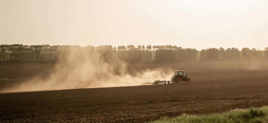 Аграрії Прикарпаття завершили комплекс весняно-польових робіт