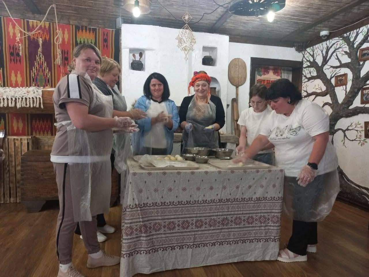 yrshdyd - Родини захисників здійснили мандрівку Карпатами - rai.ua