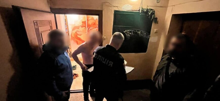Вчиняв дії сексуального характеру щодо малолітніх: затримано 65-річного чоловіка