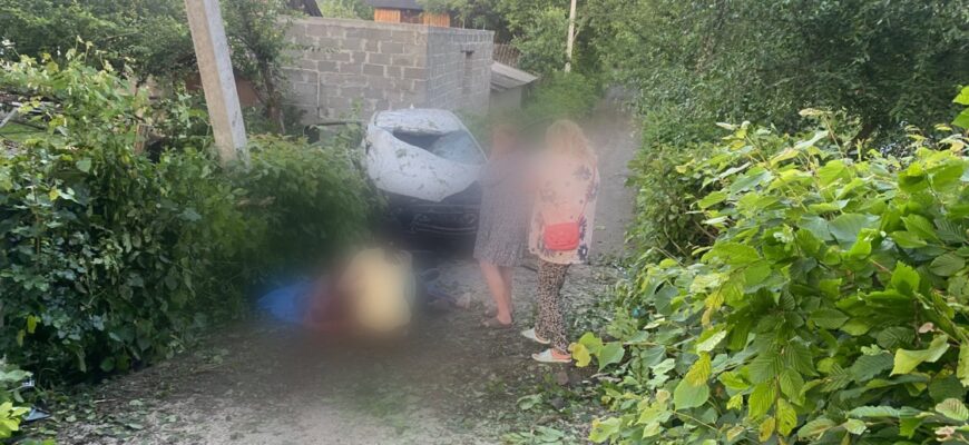 Одна людина загинула, ще троє травмувалися внаслідок двох ДТП на Прикарпатті
