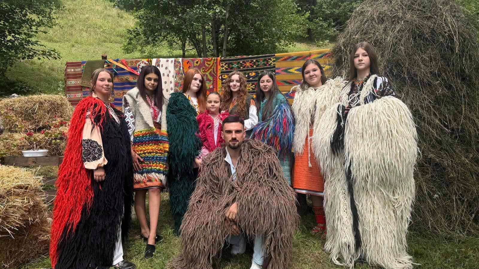 g9zshdz - У Космацькій громаді відбувся фестиваль «Кольорові пацьорки» - rai.ua