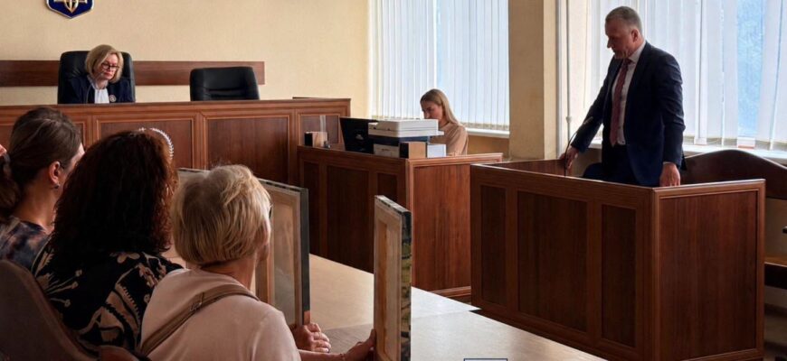 Влетів у підземний пішохідний перехід у Києві: водій продовжує перебувати під вартою