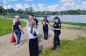 Офіцери-рятувальники громад Прикарпаття проводять профілактичні рейди