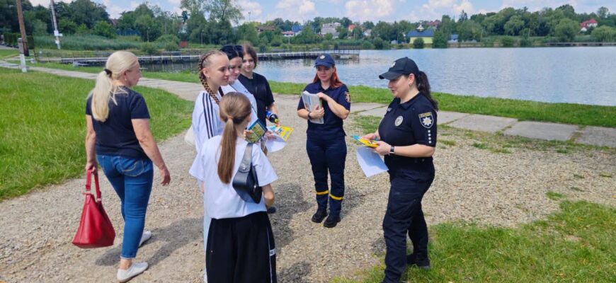 Офіцери-рятувальники громад Прикарпаття проводять профілактичні рейди