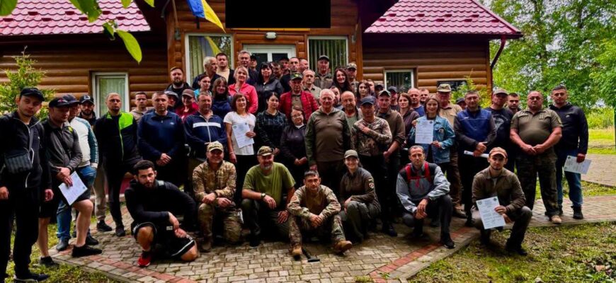 Працівники Надвірнянської РДА пройшли базову підготовку до національного спротиву