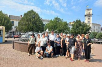 Для 17 родин захисників із Тлумацької громади організували подорож до Коломиї