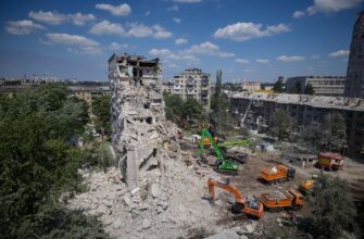 У Києві ще продовжуються аварійно-рятувальні роботи