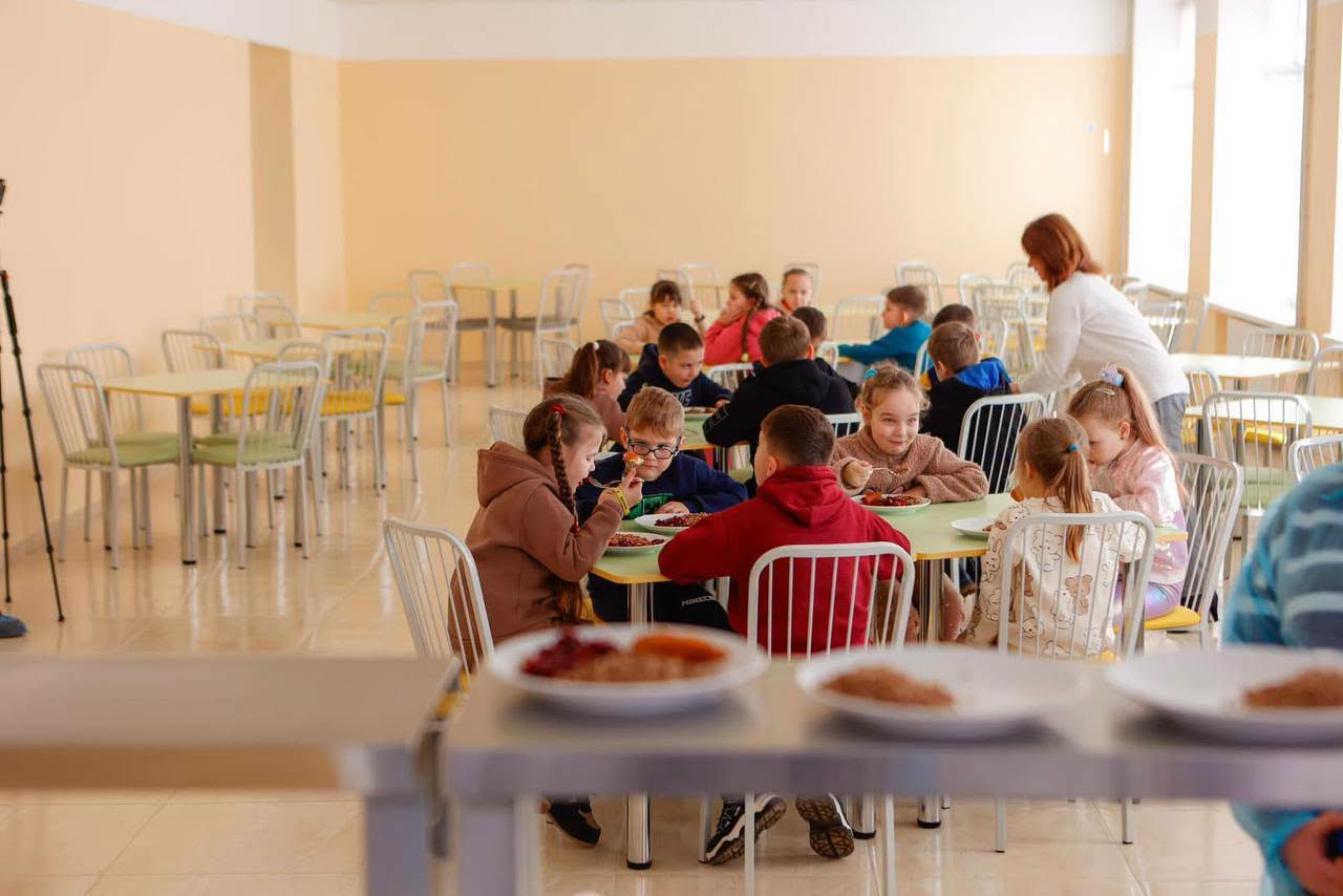 rdbpyshd 1 - 404,7 млн грн субвенції отримає Прикарпаття на організацію безоплатного харчування - rai.ua