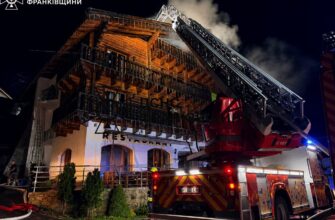 На Надвірнянщині рятувальники ліквідували пожежу готелю
