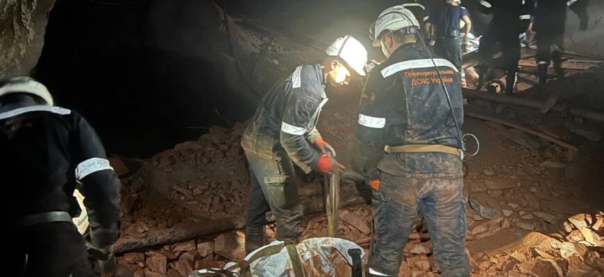 Троє гірників загинули на Криворіжжі під час виконання підземних робіт