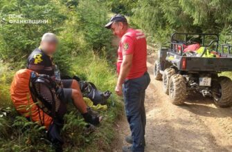 Гірські рятувальники Прикарпаття двічі надавали допомогу травмованим туристам