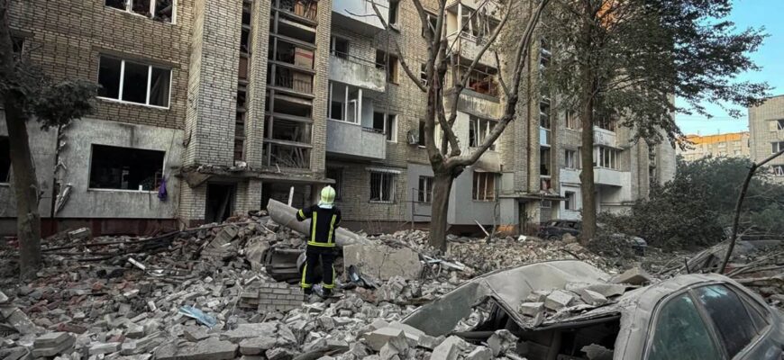 За цей тиждень 16 наших регіонів були під ударами. І лише протягом цього часу росіяни випустили близько 1900 дронів, майже 1600 авіабомб та 144 ракети різних типів, у тому числі й балістику.