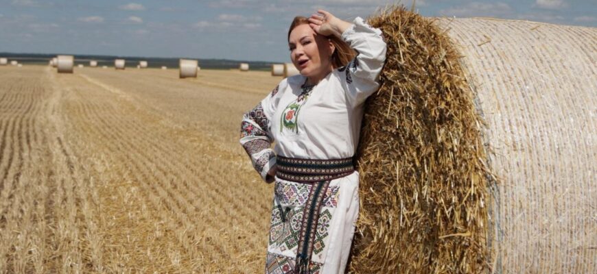 Оксана Білозір презентувала пісню «Люби землю свою» до 35-ї річниці Незалежності України