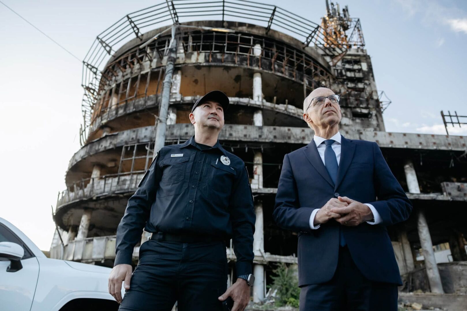 rt9hzhshrnh - Іноземним делегаціям з Люксембургу та Естонії показали наслідки атак по Києву - rai.ua