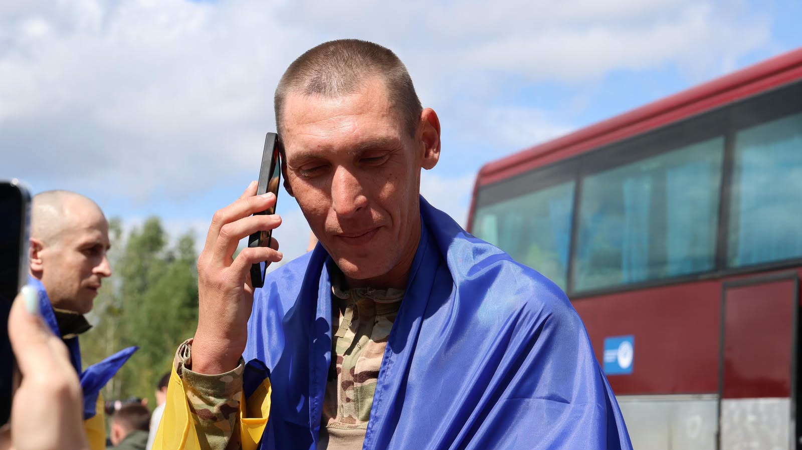shbdbshch - 103 українські воїни повернулися з російського полону - rai.ua