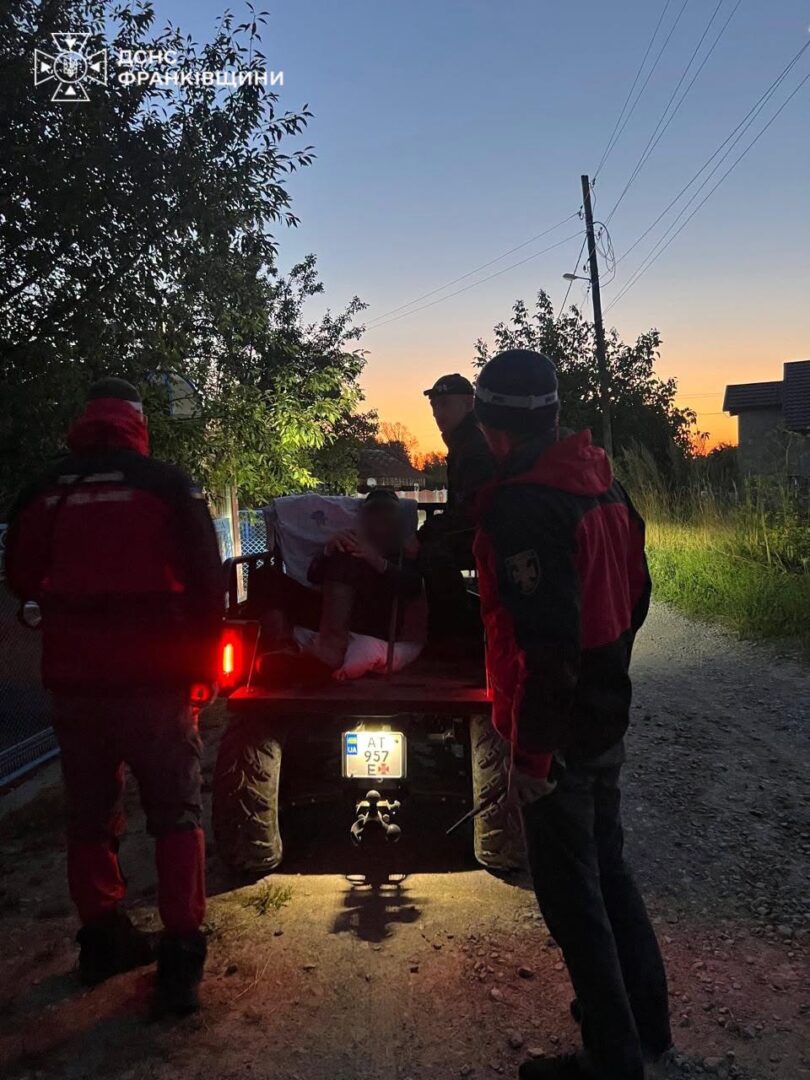 vsnshl - Рятувальники двічі допомогли людям, які заблукали на Прикарпатті - rai.ua