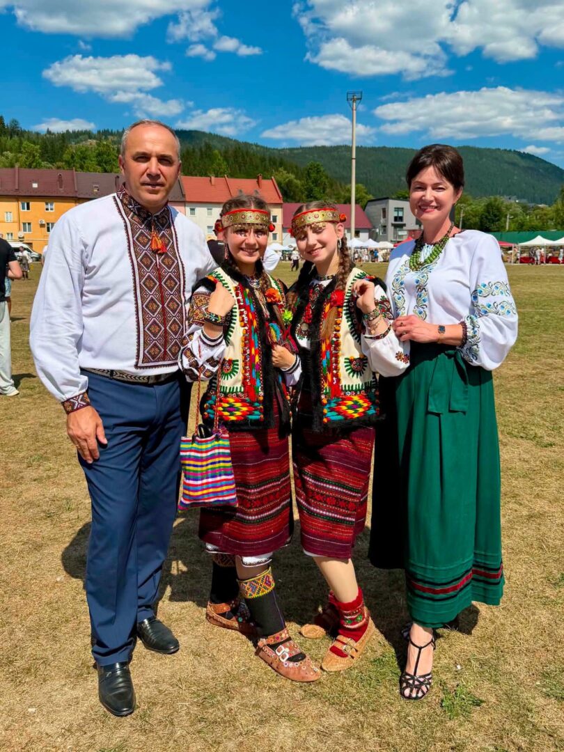 ynriuhlynr - У Верховині відбувся благодійний Етно-еко-фест «З гуцульської скрині» - rai.ua