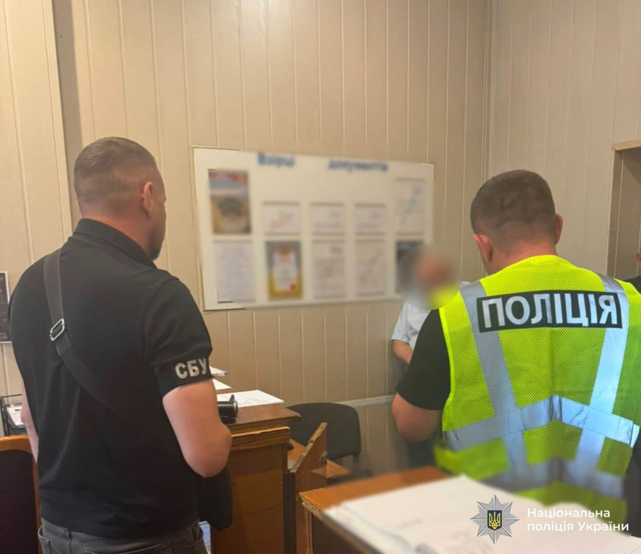 amnr7shchshchz - 6500 доларів за працевлаштування мобілізованого чоловіка: затримано посадовця ТЦК - rai.ua