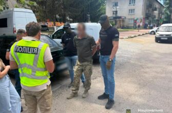 6500 доларів за працевлаштування мобілізованого чоловіка: затримано посадовця ТЦК