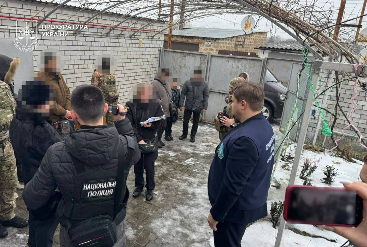 otgliuzrt9g - У Дніпрі батьків-вихователів обвинувачують у катуванні шістьох дітей - rai.ua