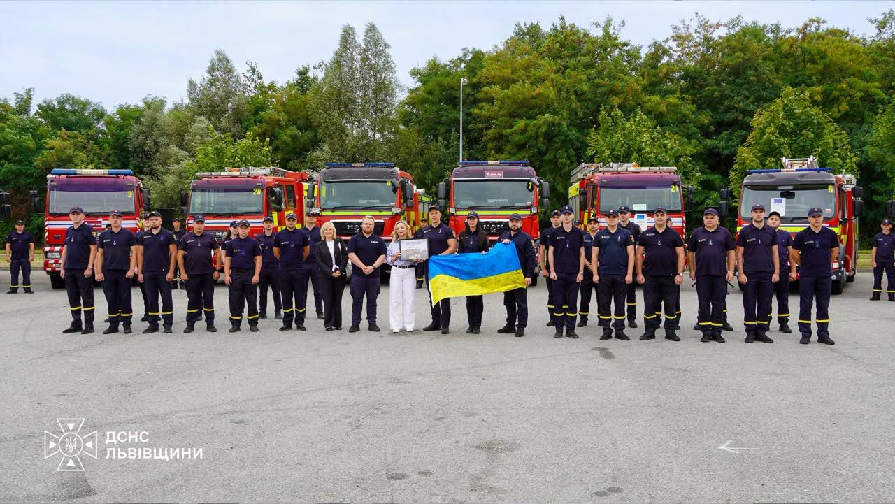 spe5ch - Рятувальники отримали 21 пожежний автомобіль від британського фонду - rai.ua
