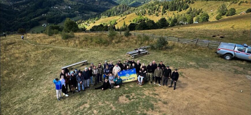 24 ветерани з Прикарпаття підкорили гору Буковець-Річківський