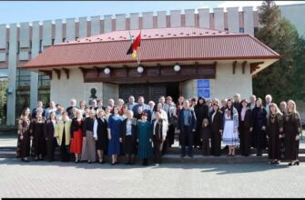 Рожнятівська публічна бібліотека відзначила 80-річчя