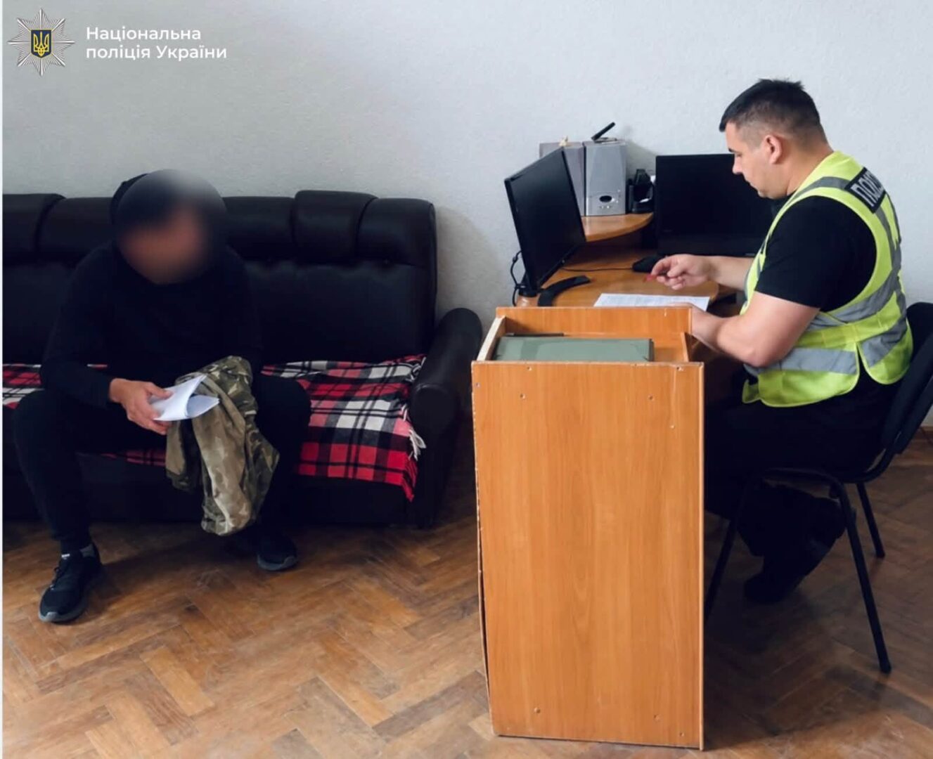 yzhoiushn - Обікрав будинок майже на 269 тис грн: поліцейські затримали підозрюваного - rai.ua