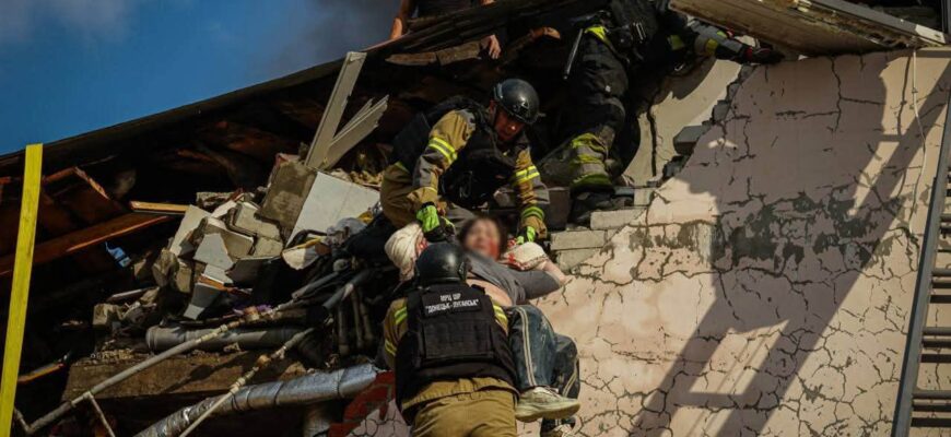 5 людей загинули, ще понад 50 – травмовані внаслідок авіаудару по Харкову