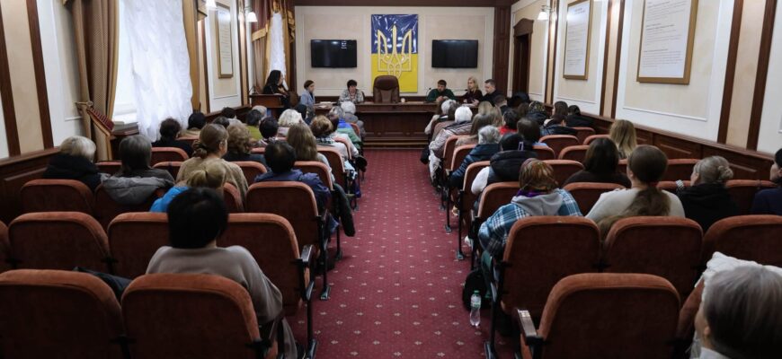 У поліції зустрілися з родинами полонених та зниклих безвісти захисників