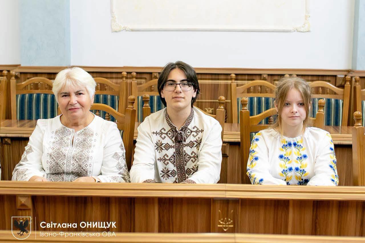 rozpme - На Прикарпатті відзначили переможців Всеукраїнських учнівських олімпіад - rai.ua