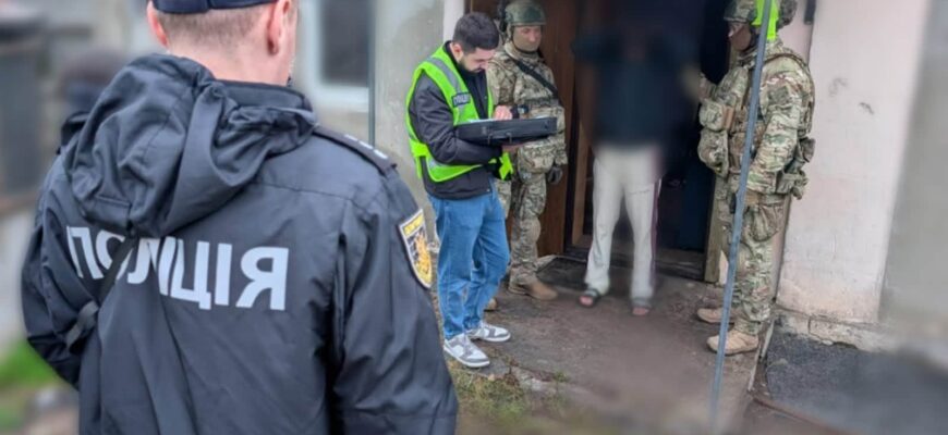 Поліцейські викрили осіб, які вчинили кіберкрадіжки на понад пів млн грн