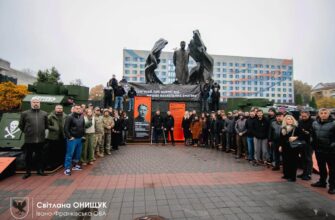 В Івано-Франківську відкрили інсталяційну виставку Євгену Коновальцю